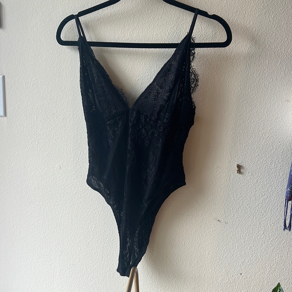 Fashion Nova Lace Bodysuit